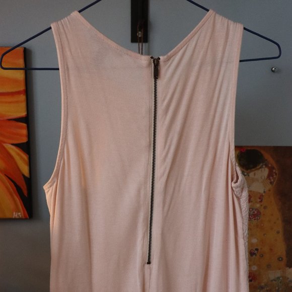 Floral Pattern Tank Top - Picture 2 of 3